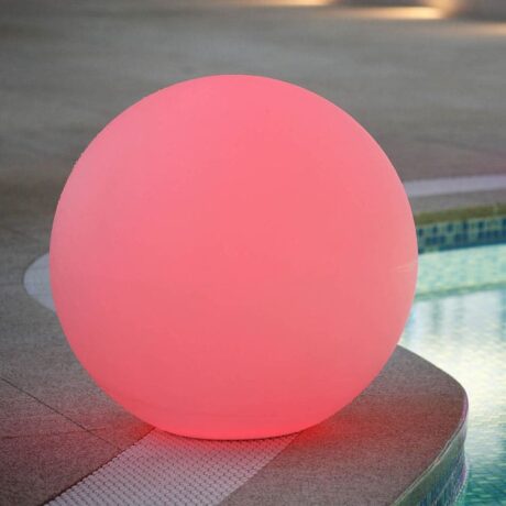 Bollamp 40cm Rood aan het zwembad